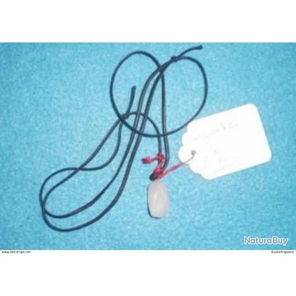 Pendentif "QUARTZ" et lacet en coton cir� !