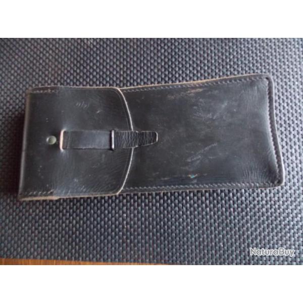 PORTE CHARGEURS CUIR NOIR GENDARMERIE POUR P.M MAT 49