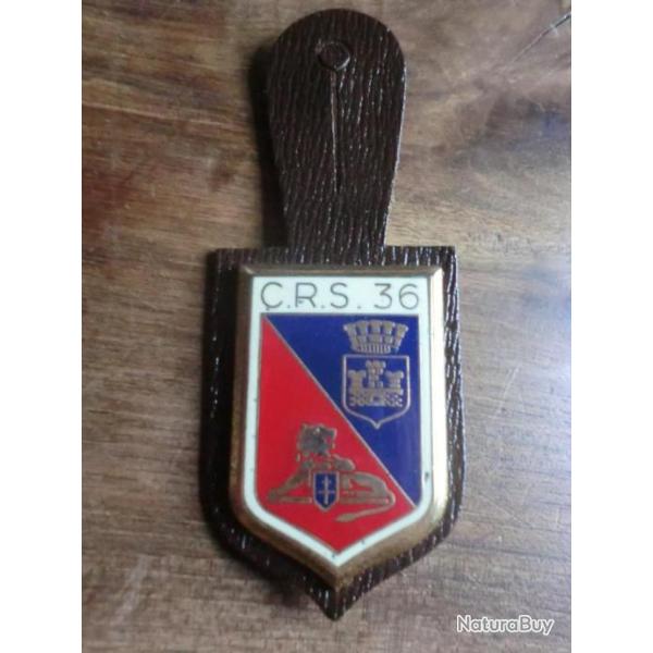 Insigne sur cuir  C R S  36  obsolte  y deslsart 89100  sens