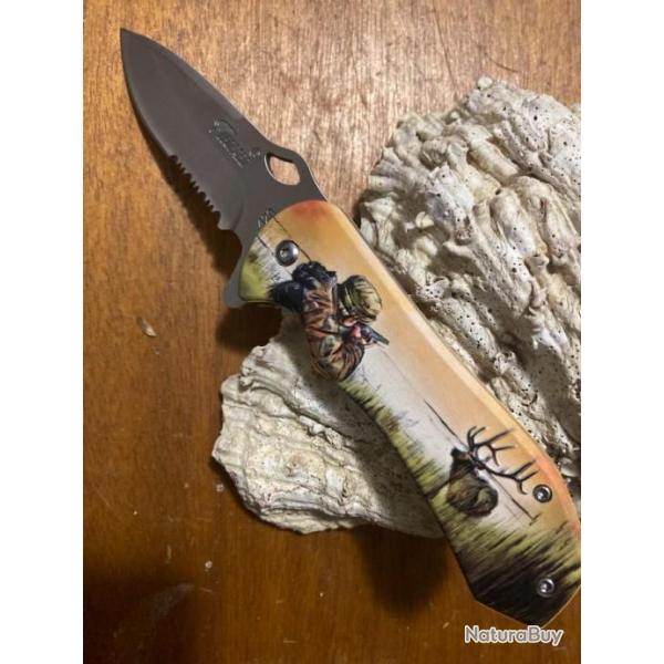 NOUVEAU COUTEAU DE CHASSEUR MOTIF EN RELIEF 2025  N 3