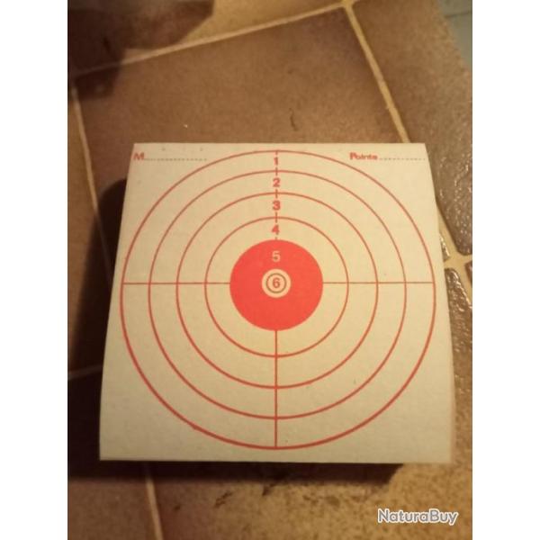 70 cibles en carton