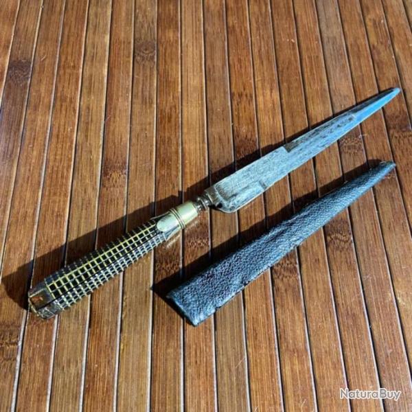 STYLET CORSE A LA G�NOISE XlX �ME si�cle