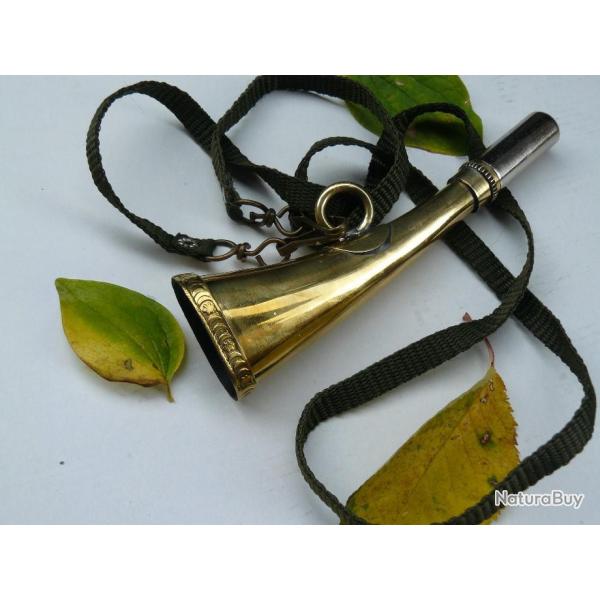 BELLE  CORNE  MILLIENS  de 16cm plus sangle