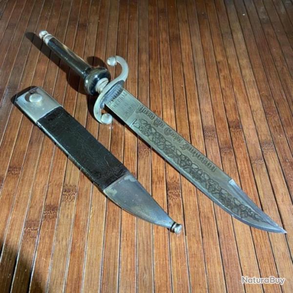 TR�S BEAU POIGNARD BA�ONNETTE TOLEDE 1866