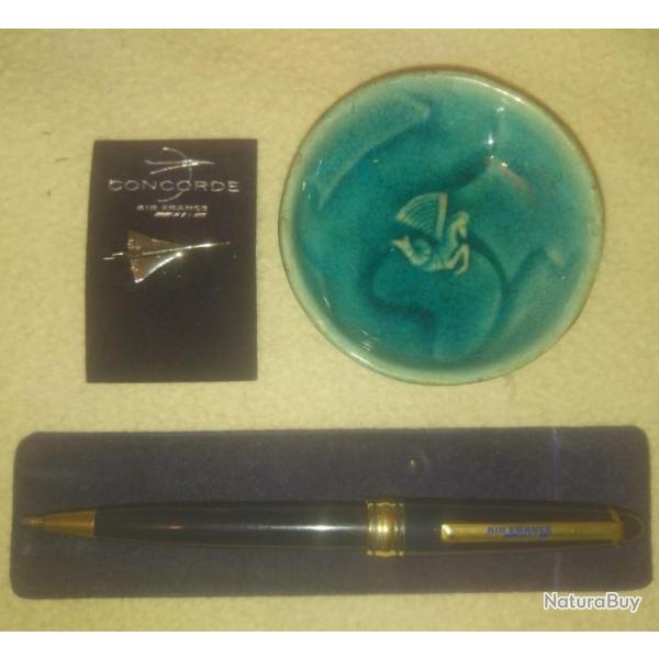 Lot Air France - cendrier, stylo, pin's concorde.
