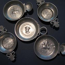 5 tastevins  collector en etain