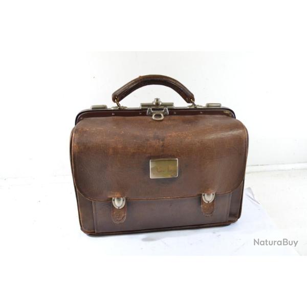 Sac sacoche en cuir ancienne 19e Si�cle. Style western farwest medecin vintage voyage