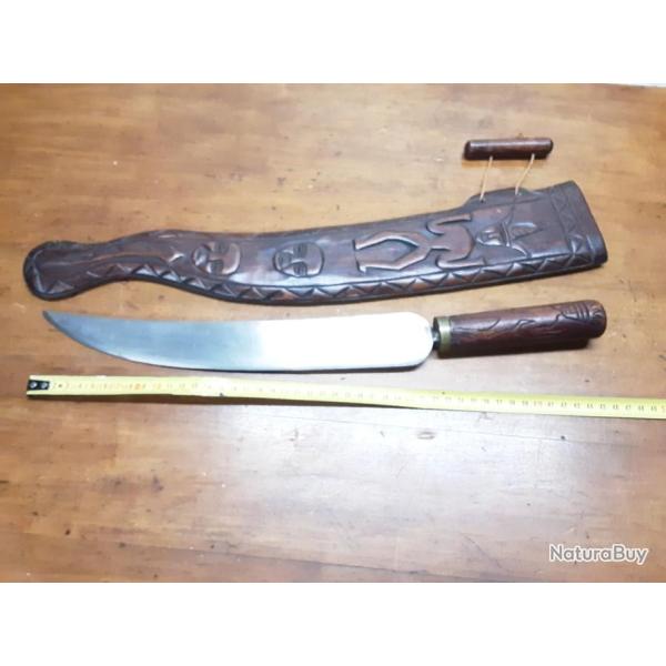 Couteau  poignard � identifier