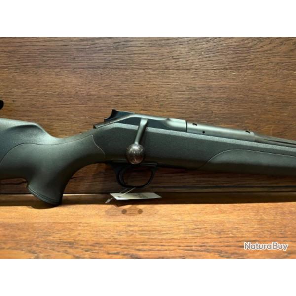 Blaser R8 calibre 300 Wby Mag canon fl�t� avec busc r�glable