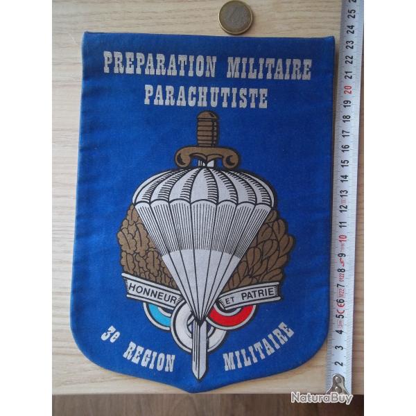 fanion collection pr�paration militaire parachutiste 3�me r�gion