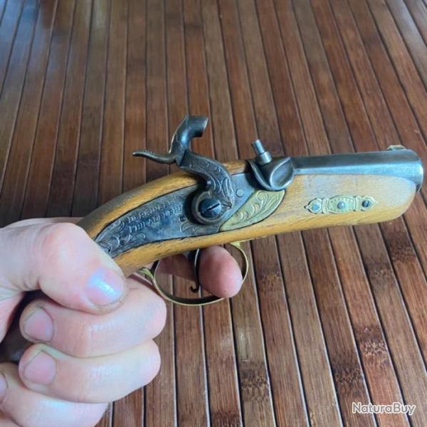 DERRINGER PHILADELPHIA CALIBRE 45