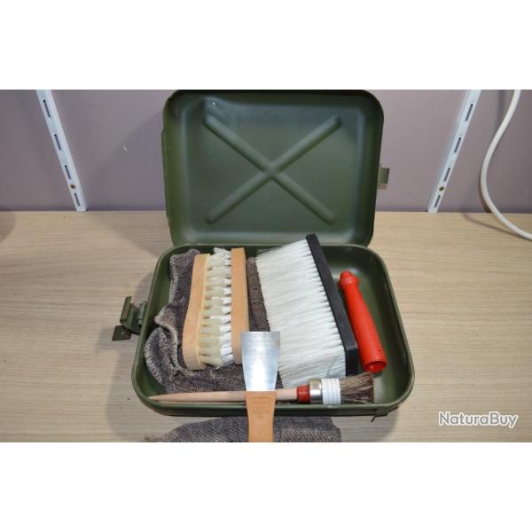 Caisse outils arme surplus toilette militaire (5)