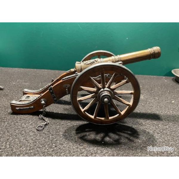 Canon Miniature Louis XIV