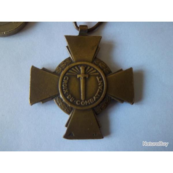 Collection Militaire Croix Du Combattant