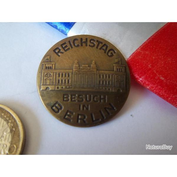 �pinglette broche insigne REICHSTAG BESUCH IN BERLIN diam�tre 3 cm collection