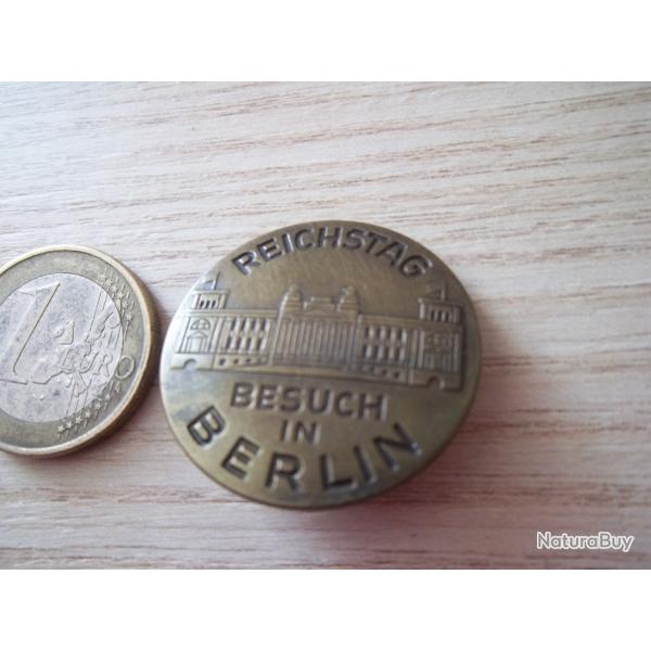 �pinglette broche insigne REICHSTAG BESUCH IN BERLIN diam�tre 3 cm collection