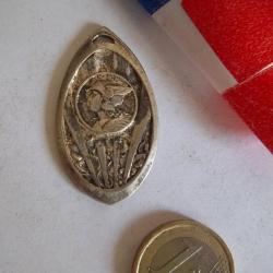 Pendentif collection mairie de Lille camp de vacances 1930