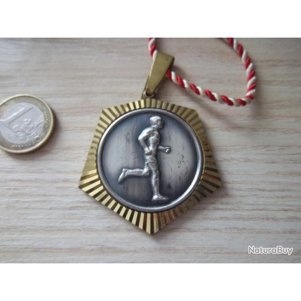 m�daille r�compense sportive athl�tisme 41 grs (centre argent�..pourtour "or")