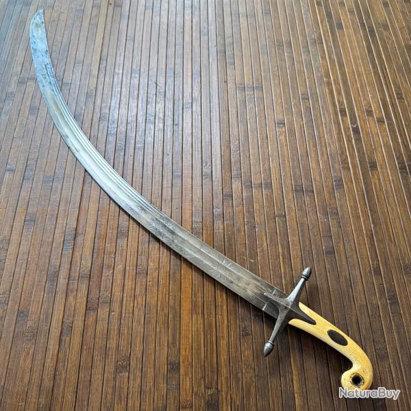 BEAU SABRE KILIJ LAME GRAV�E FORG� EN ALLEMANDE SOLINGEN