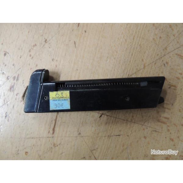 chargeur POUR PISTOLET A BILLE a identifier b3