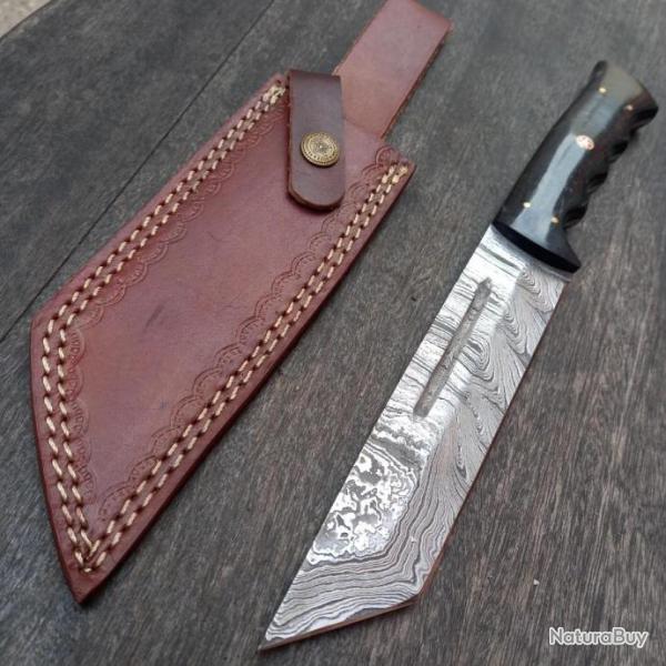 Grand Couteau TANTO DAMAS avec �tui en cuir