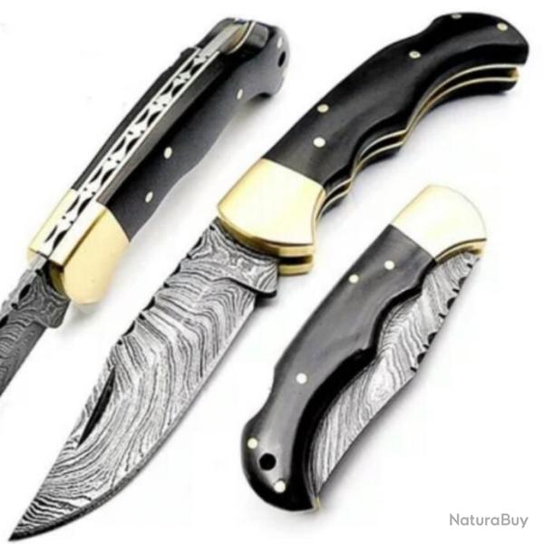 Tr�s beau couteau pliant , acier Damas forg� main, 276 couches. Manche en corne de buffle