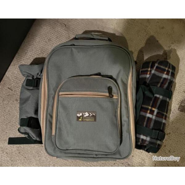 Sac a dos picnic �quipement 3 couverts jamais servi avec couverture nappes