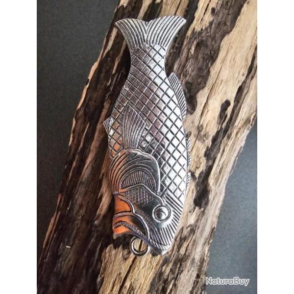 pendentif poisson 9.5 x 3.5 cm argent�