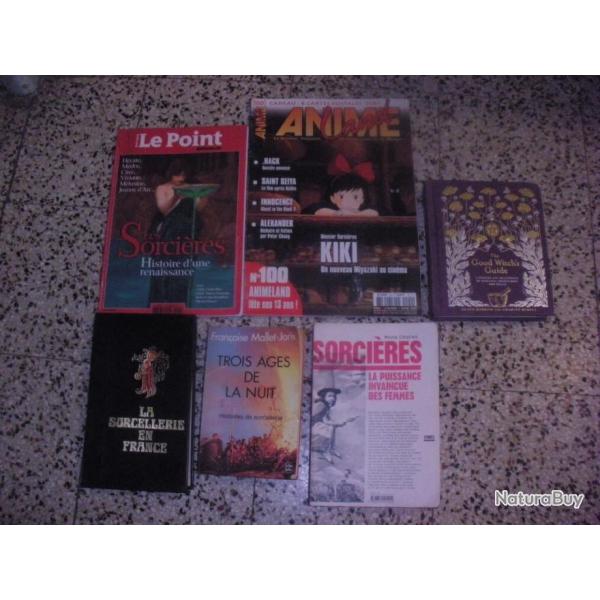 Lot de livres et de revues sur la Sorcellerie a travers les ages