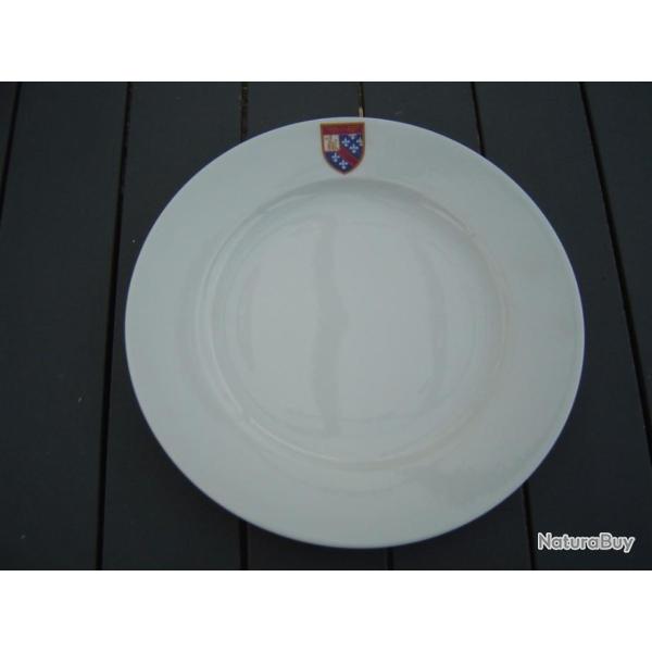 superbe assiette militaire en porcelaine arm�e de l'air entrepot 606 Varennes Allier
