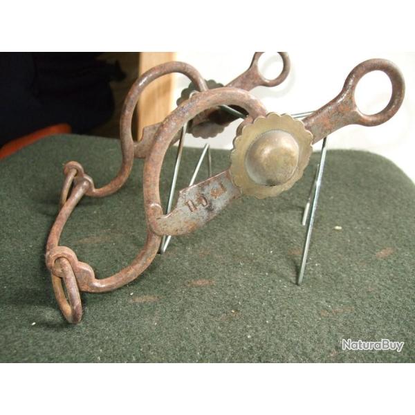 Mors de Cavalerie lourde Anglaise 1850 -1870. ( collection ) .Lot N 2 .