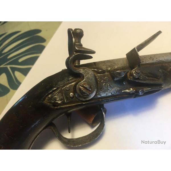 PISTOLET � PIERRE de MANTEAU