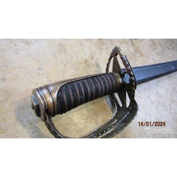 sabre briquet laiton garde tournante 1780  ancien r�gime r�volution lame Montmorency