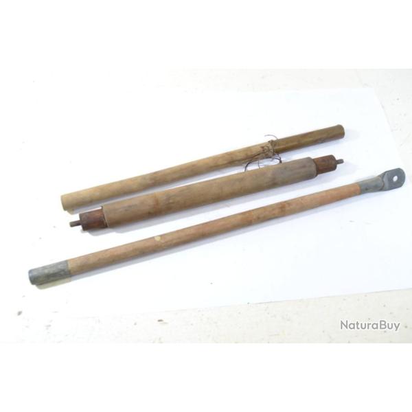 Lot piquets / mat de tente ? a identifier ? militaire ?