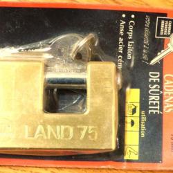 GROS CADENAS ANCIEN = 18 ANS JAMAIS DEBALLE - POUR COLLECTION OU FONCTION = 2 CLEES - FTH - THIRARD