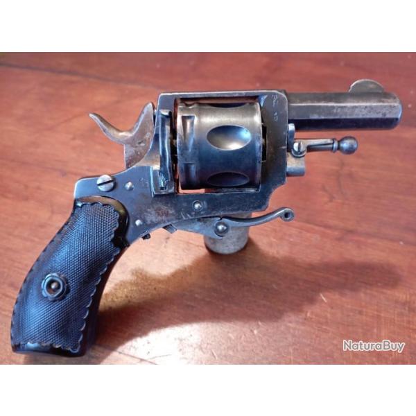 Tr�s bon BULL- DOG Li�geois en 320