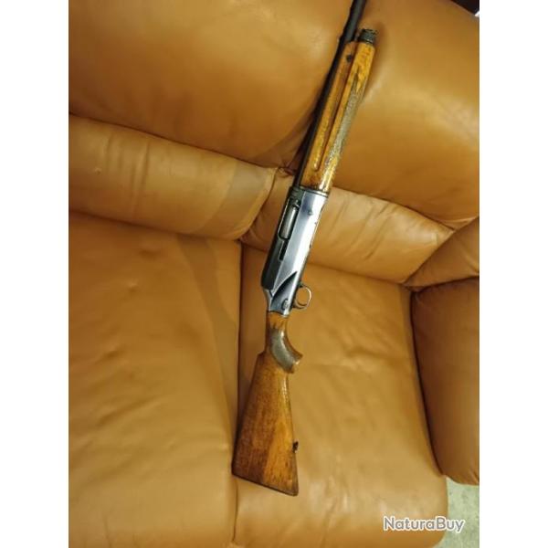 Fusil semi auto Breda