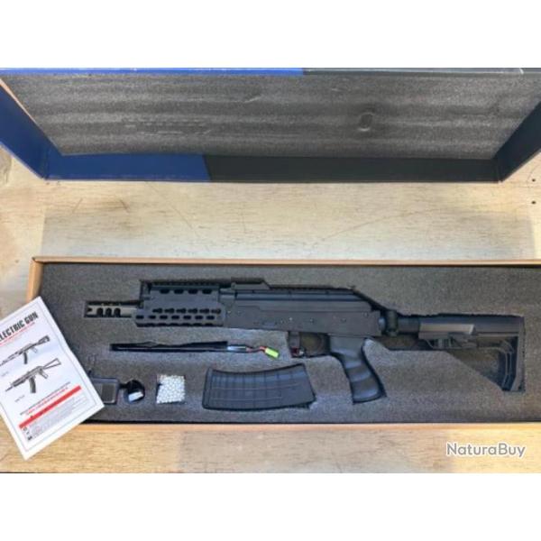 R�plique de type AK de marque CYMA