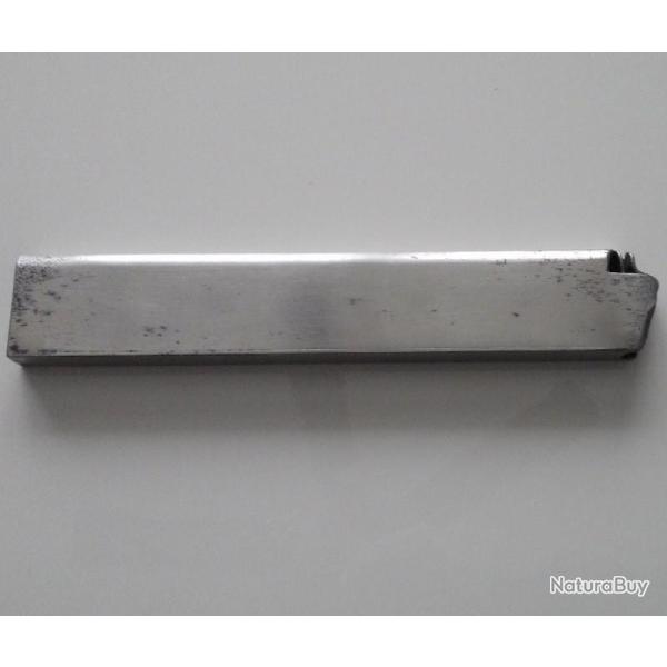 Chargeur 16 coups non indentifi�