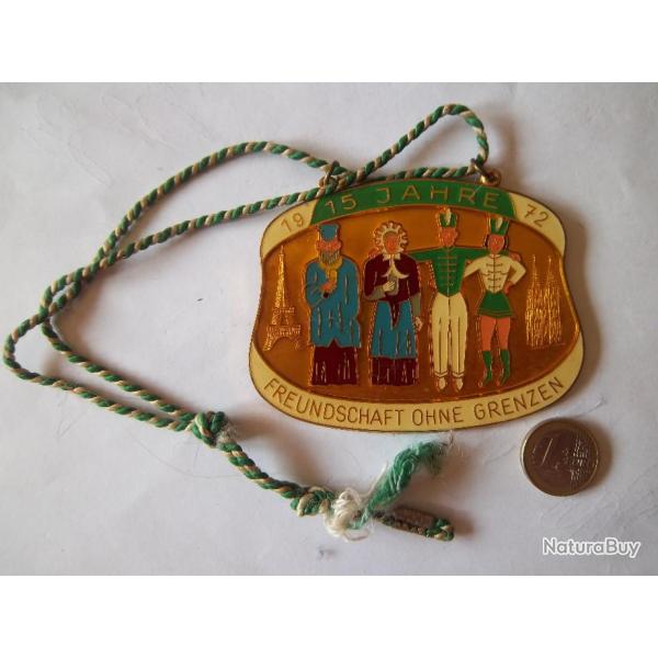 Plaque "PROSP�RIT� SANS FRONTI�RES " 140 grs 1972