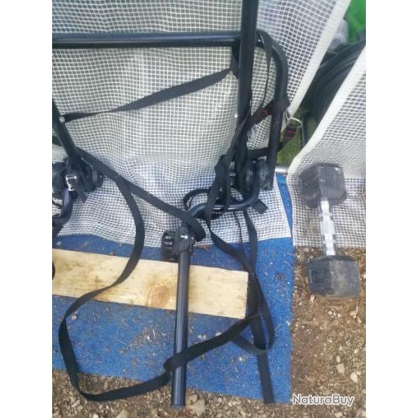 PORTE V�LOS DE COFFRE. complet avec sangle