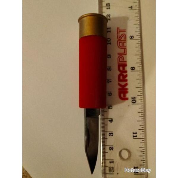 Petite balle c12/ couteau...