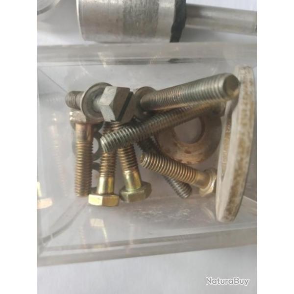 Lot diverses pi�ces pour presse