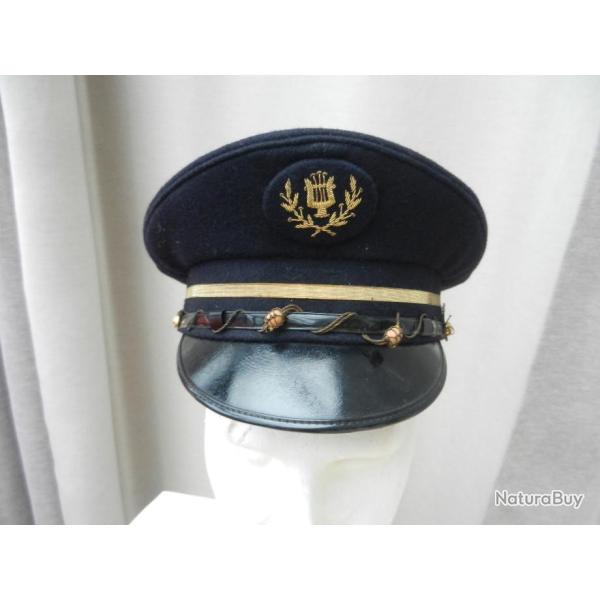 tr�s belle casquette de fanfare - musique