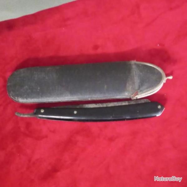 Ancien �tui en cuir pour coupe choux