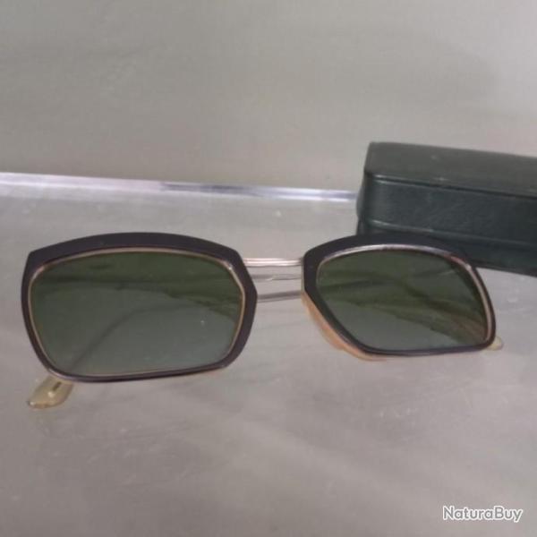 Tr�s belle paire de lunettes solaire   1950 / 1960