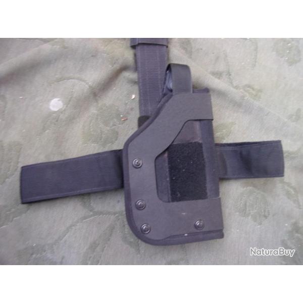 Holster Uncle Mike s'  de cuisse size 5