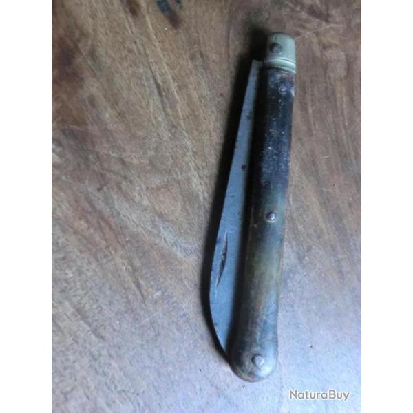 ancien  couteau pliant  manche corne lame acier