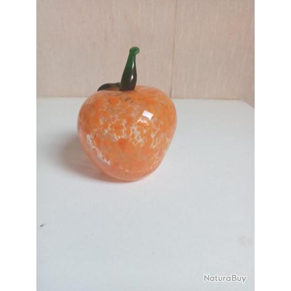 pomme en verre hauteur 8 cm diam�tre 7 cm