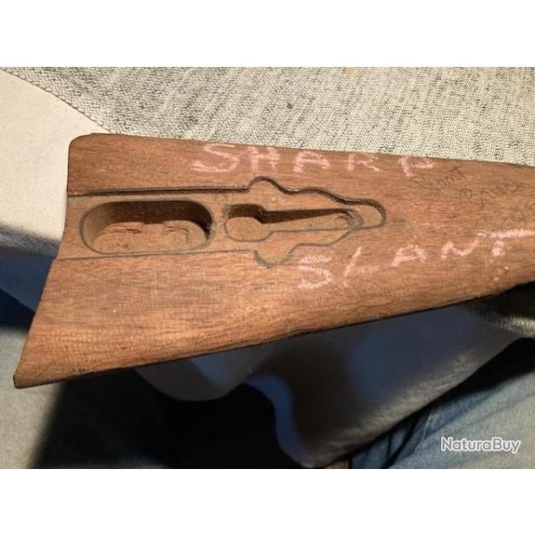 Crosse en noyer pour carabines et SHARP, Mod�le SLANT BREECH